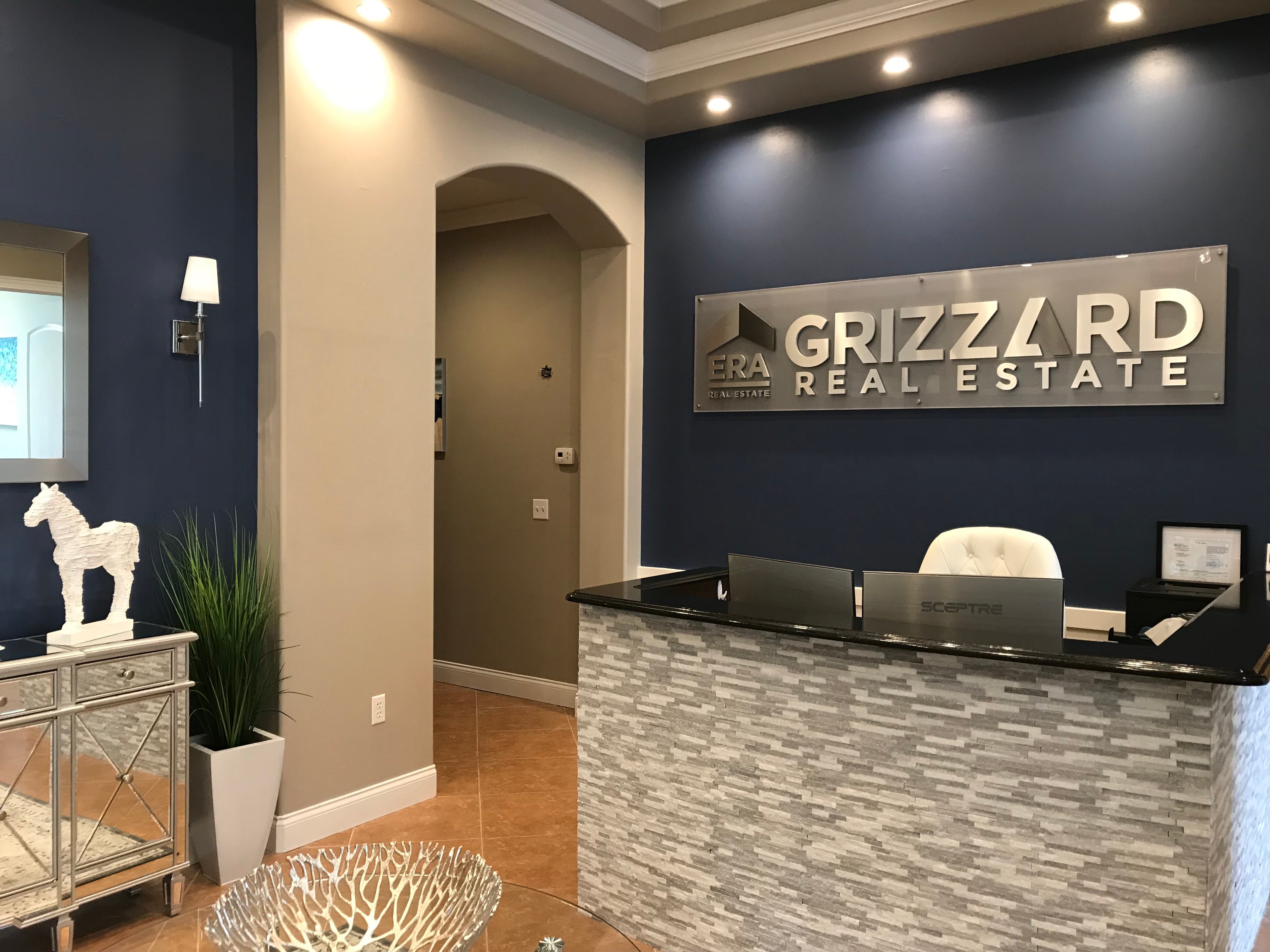 Why Orlando's Dr. Phillips is Famous for Homes, Golf, Dining & More